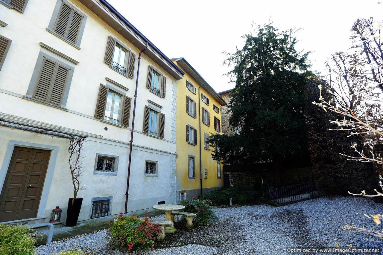 A Due Passi Hotell Bergamo Exteriör bild